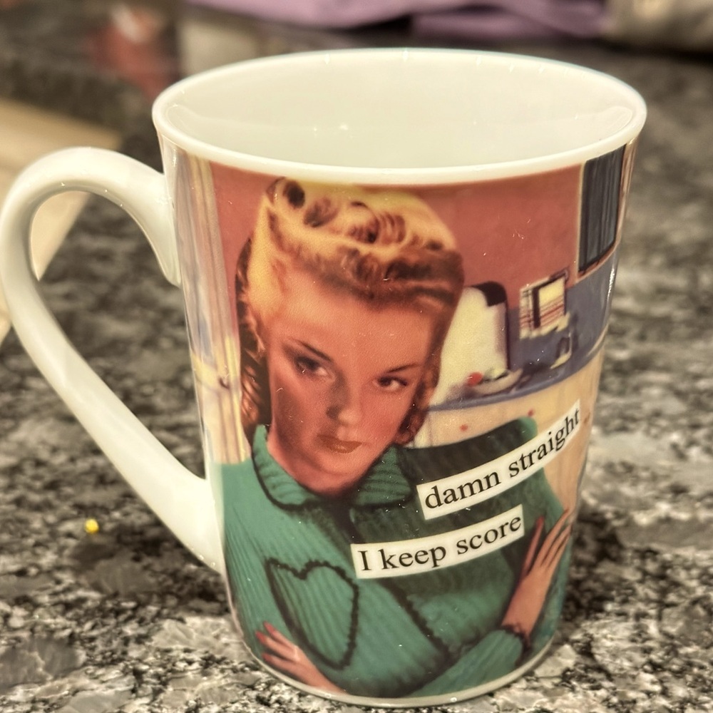 Annie Tainter “damned straight I keep score” coffee mug